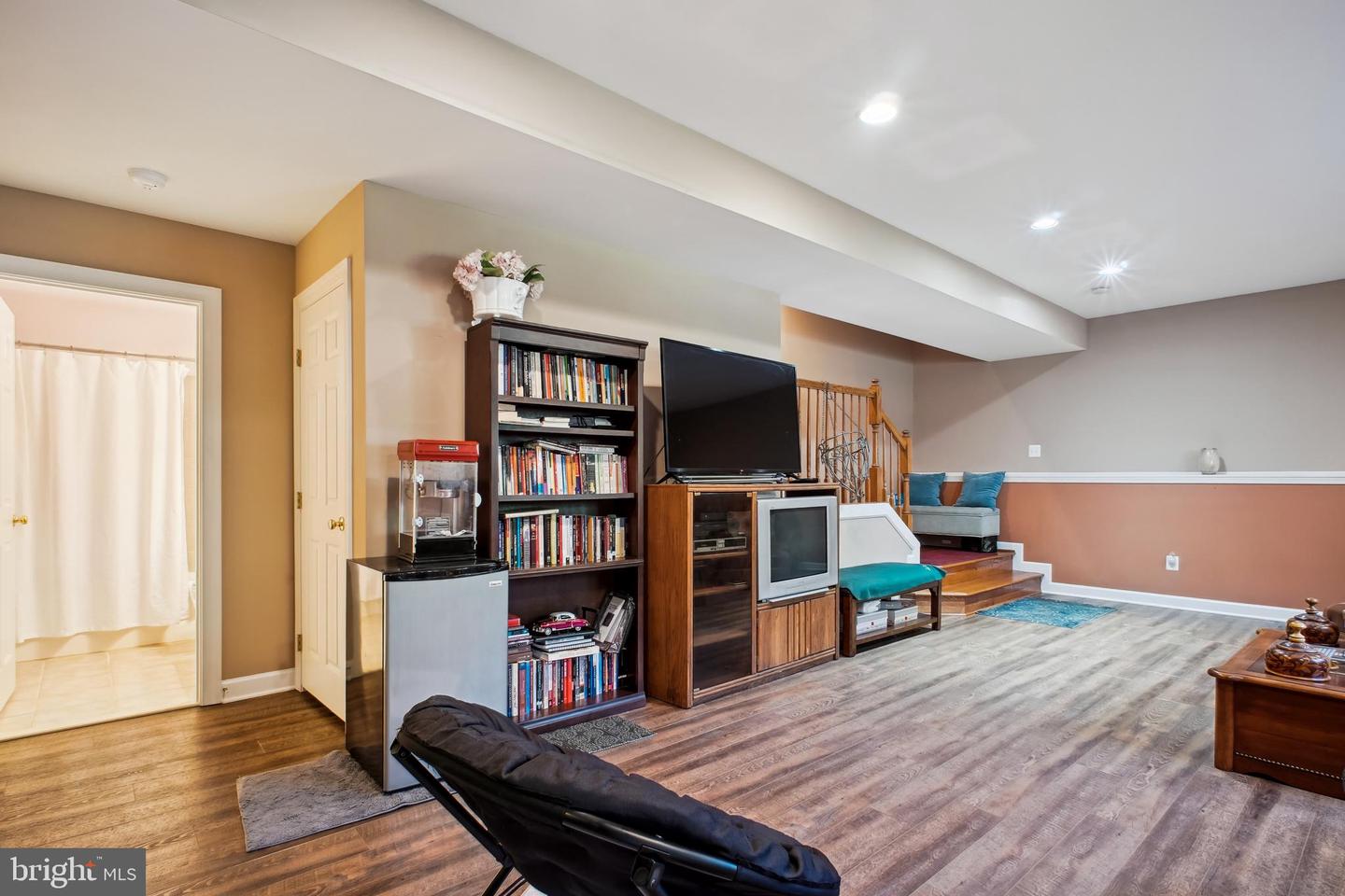 7234 RITA GRAY LOOP, ALEXANDRIA, Virginia 22315, 4 Bedrooms Bedrooms, ,4 BathroomsBathrooms,Residential,For sale,7234 RITA GRAY LOOP,VAFX2248074 MLS # VAFX2248074