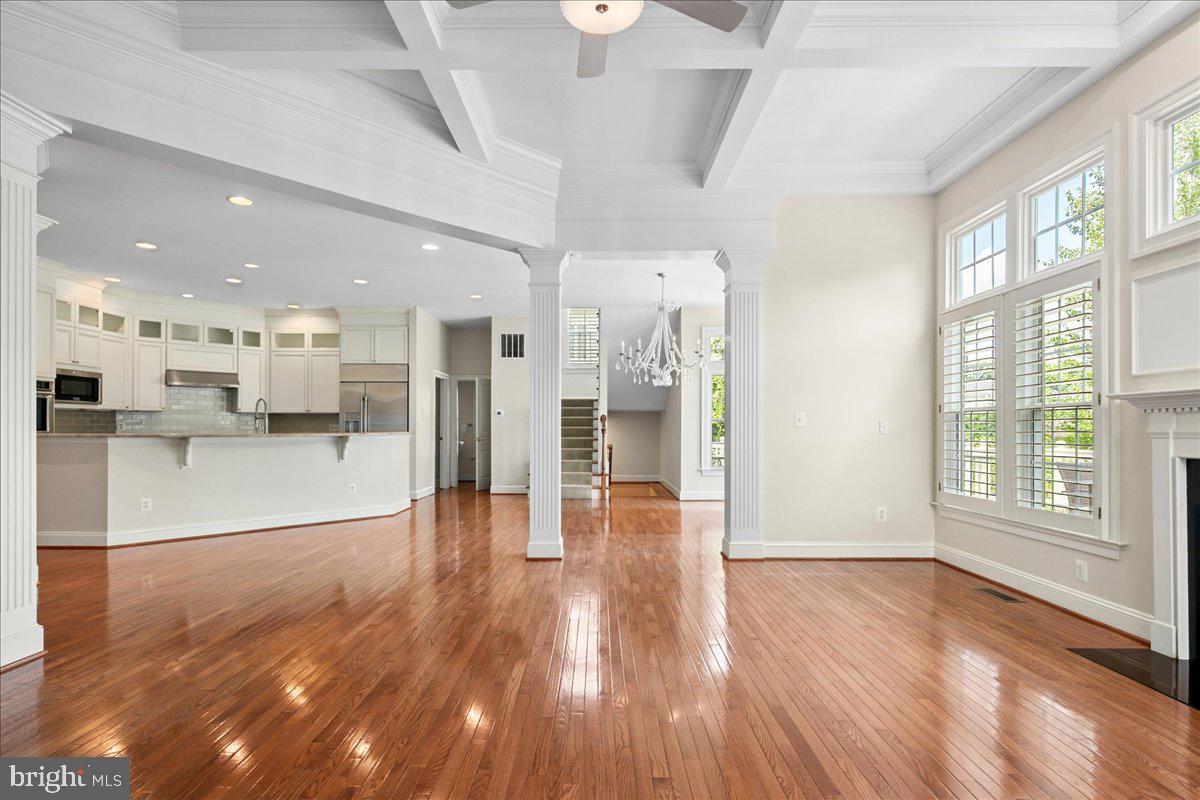 1371 NORTHWYCK CT, MCLEAN, Virginia 22102, 5 Bedrooms Bedrooms, ,5 BathroomsBathrooms,Residential,For sale,1371 NORTHWYCK CT,VAFX2248286 MLS # VAFX2248286