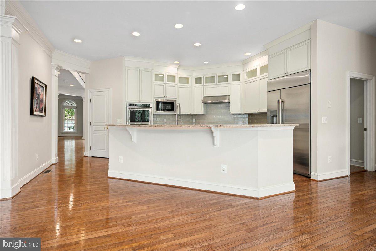 1371 NORTHWYCK CT, MCLEAN, Virginia 22102, 5 Bedrooms Bedrooms, ,5 BathroomsBathrooms,Residential,For sale,1371 NORTHWYCK CT,VAFX2248286 MLS # VAFX2248286