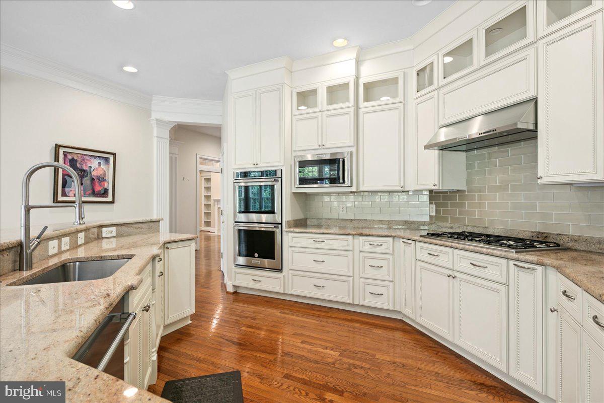 1371 NORTHWYCK CT, MCLEAN, Virginia 22102, 5 Bedrooms Bedrooms, ,5 BathroomsBathrooms,Residential,For sale,1371 NORTHWYCK CT,VAFX2248286 MLS # VAFX2248286