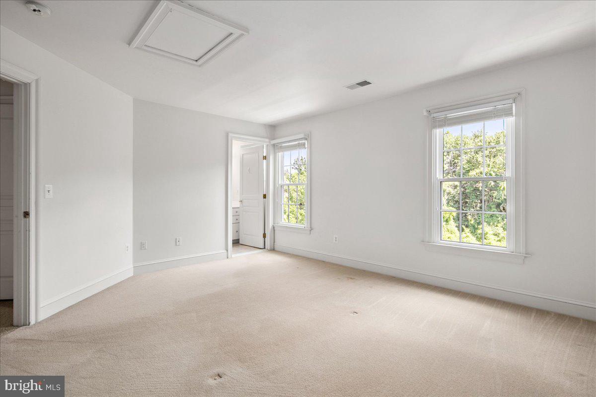 1371 NORTHWYCK CT, MCLEAN, Virginia 22102, 5 Bedrooms Bedrooms, ,5 BathroomsBathrooms,Residential,For sale,1371 NORTHWYCK CT,VAFX2248286 MLS # VAFX2248286