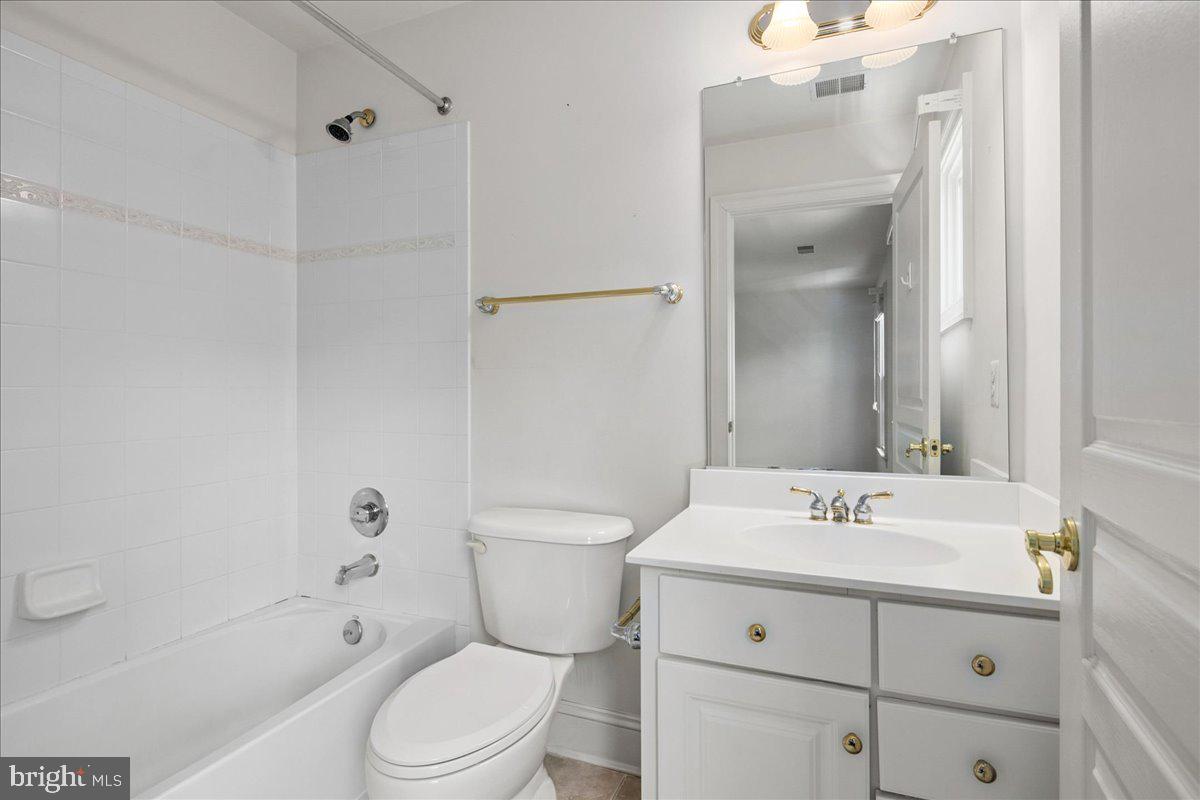 1371 NORTHWYCK CT, MCLEAN, Virginia 22102, 5 Bedrooms Bedrooms, ,5 BathroomsBathrooms,Residential,For sale,1371 NORTHWYCK CT,VAFX2248286 MLS # VAFX2248286