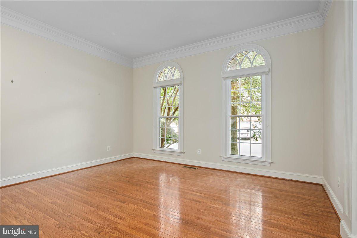 1371 NORTHWYCK CT, MCLEAN, Virginia 22102, 5 Bedrooms Bedrooms, ,5 BathroomsBathrooms,Residential,For sale,1371 NORTHWYCK CT,VAFX2248286 MLS # VAFX2248286