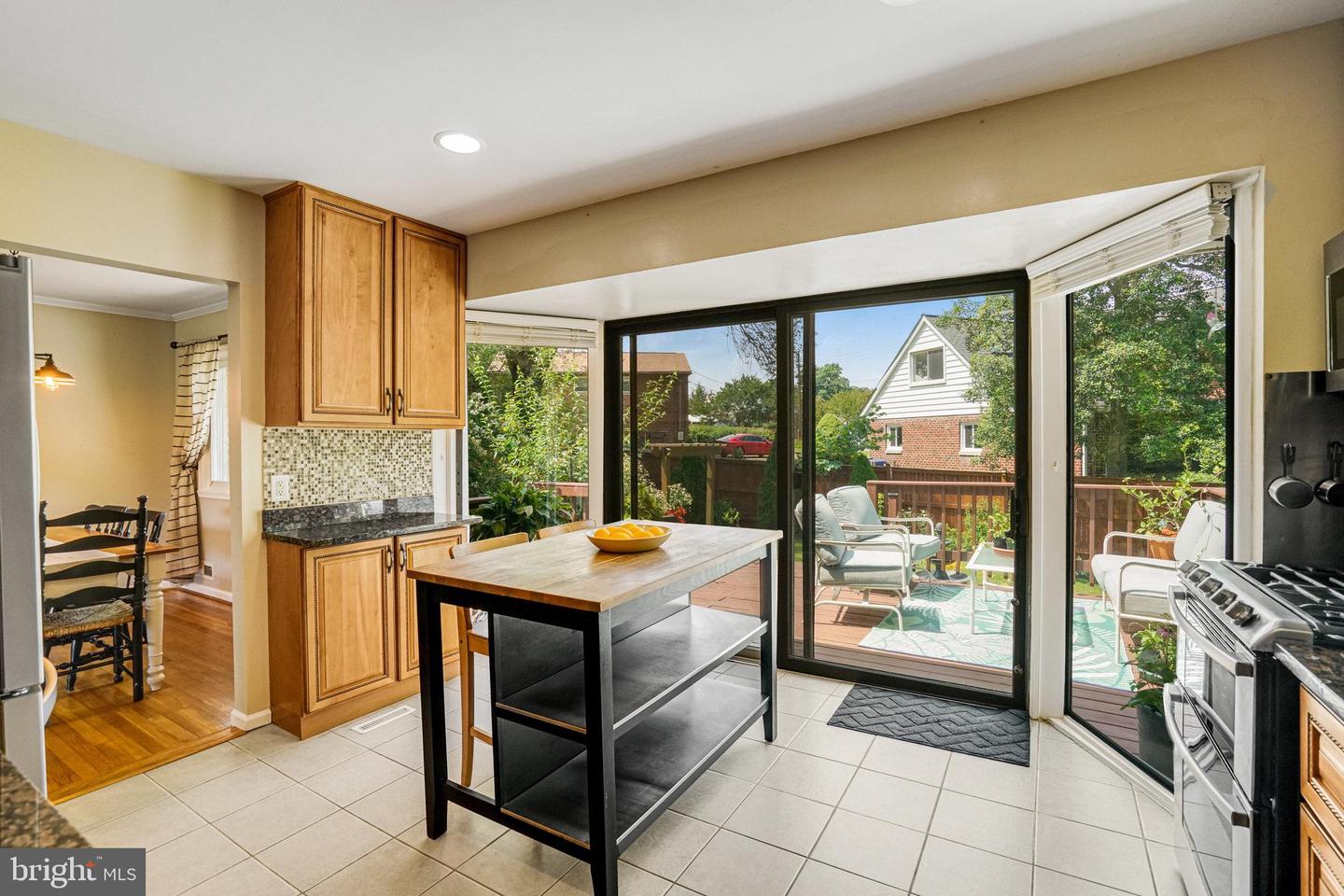 3804 LAKOTA RD, ALEXANDRIA, Virginia 22303, 3 Bedrooms Bedrooms, ,2 BathroomsBathrooms,Residential,For sale,3804 LAKOTA RD,VAFX2249274 MLS # VAFX2249274