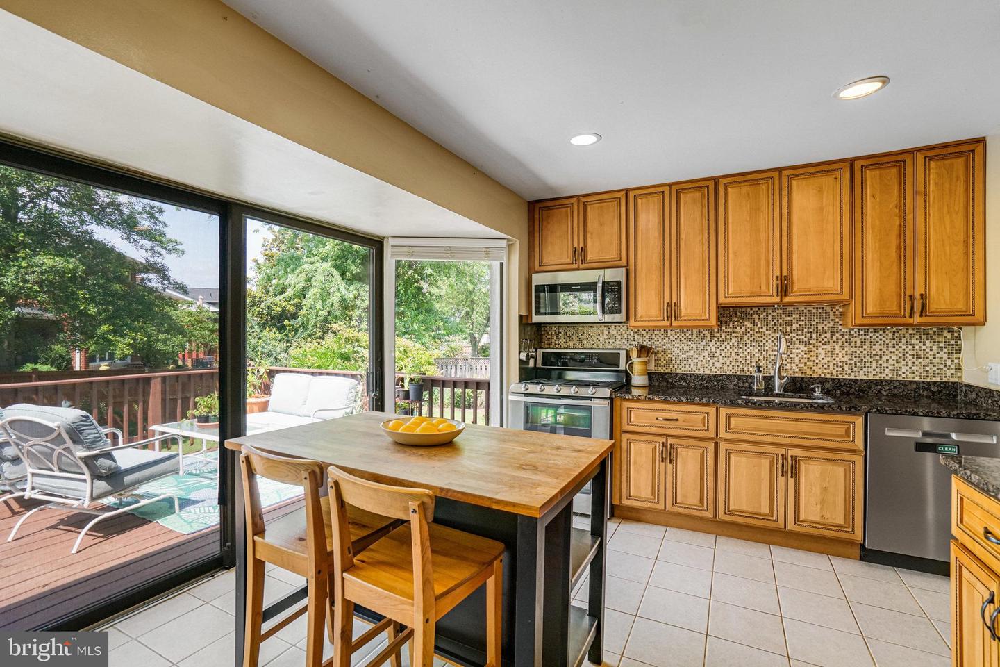 3804 LAKOTA RD, ALEXANDRIA, Virginia 22303, 3 Bedrooms Bedrooms, ,2 BathroomsBathrooms,Residential,For sale,3804 LAKOTA RD,VAFX2249274 MLS # VAFX2249274