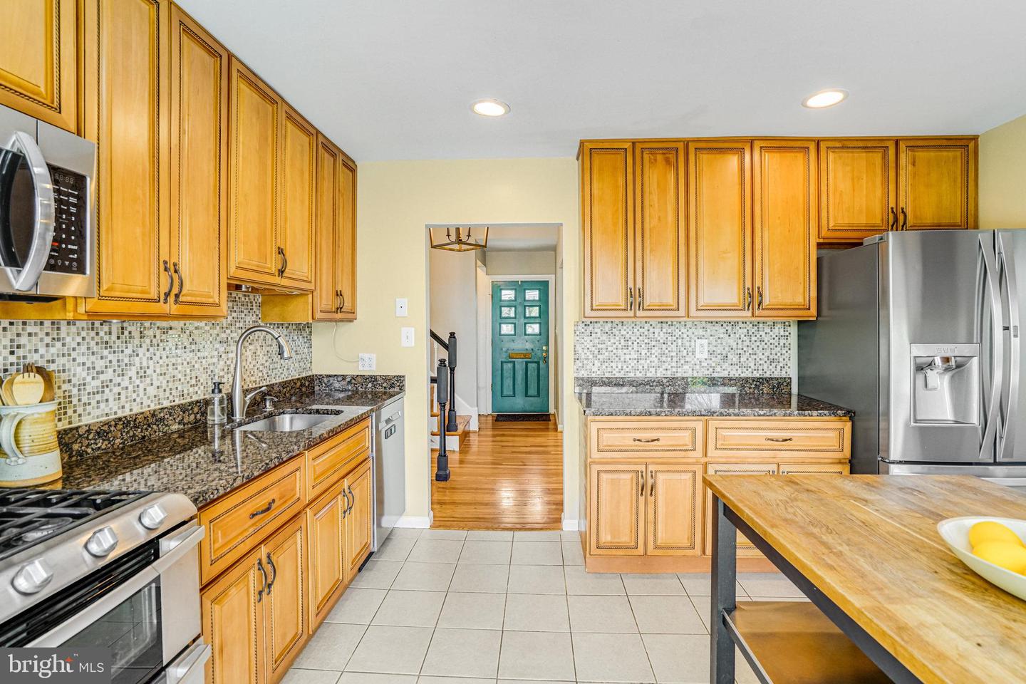 3804 LAKOTA RD, ALEXANDRIA, Virginia 22303, 3 Bedrooms Bedrooms, ,2 BathroomsBathrooms,Residential,For sale,3804 LAKOTA RD,VAFX2249274 MLS # VAFX2249274
