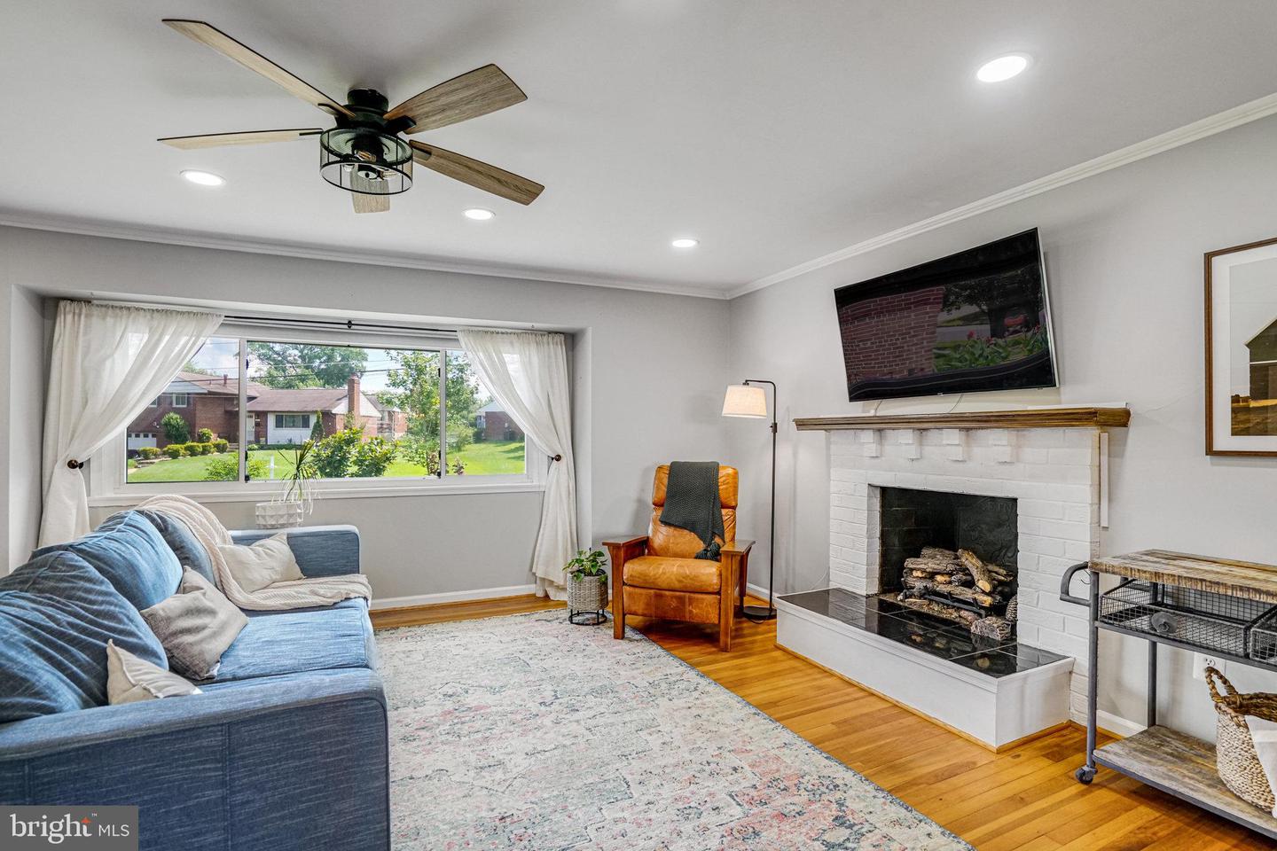 3804 LAKOTA RD, ALEXANDRIA, Virginia 22303, 3 Bedrooms Bedrooms, ,2 BathroomsBathrooms,Residential,For sale,3804 LAKOTA RD,VAFX2249274 MLS # VAFX2249274