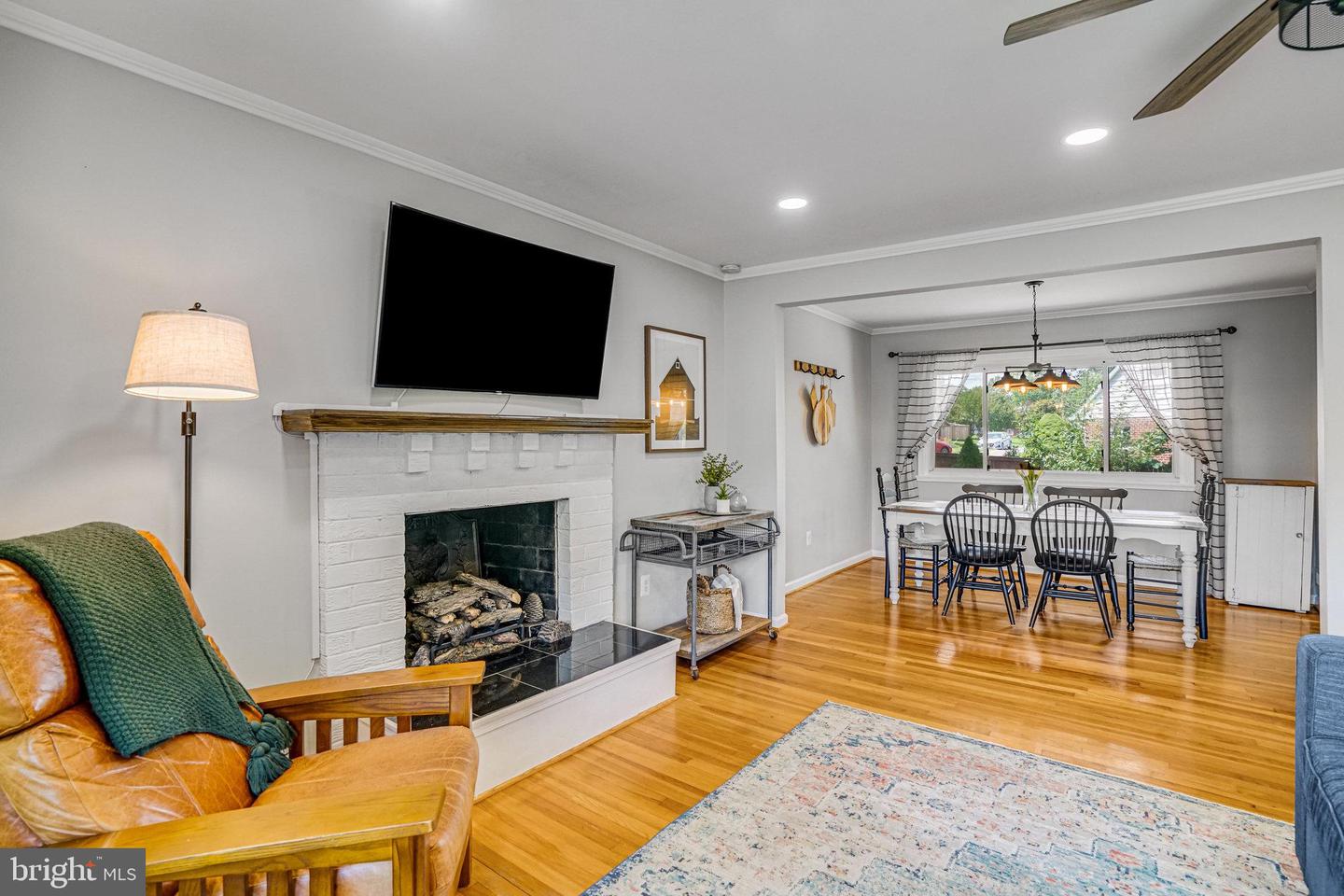 3804 LAKOTA RD, ALEXANDRIA, Virginia 22303, 3 Bedrooms Bedrooms, ,2 BathroomsBathrooms,Residential,For sale,3804 LAKOTA RD,VAFX2249274 MLS # VAFX2249274