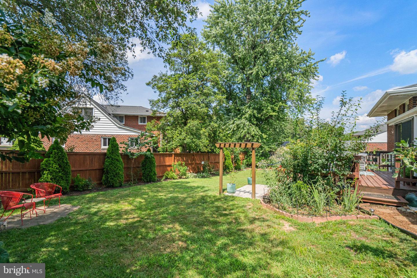 3804 LAKOTA RD, ALEXANDRIA, Virginia 22303, 3 Bedrooms Bedrooms, ,2 BathroomsBathrooms,Residential,For sale,3804 LAKOTA RD,VAFX2249274 MLS # VAFX2249274