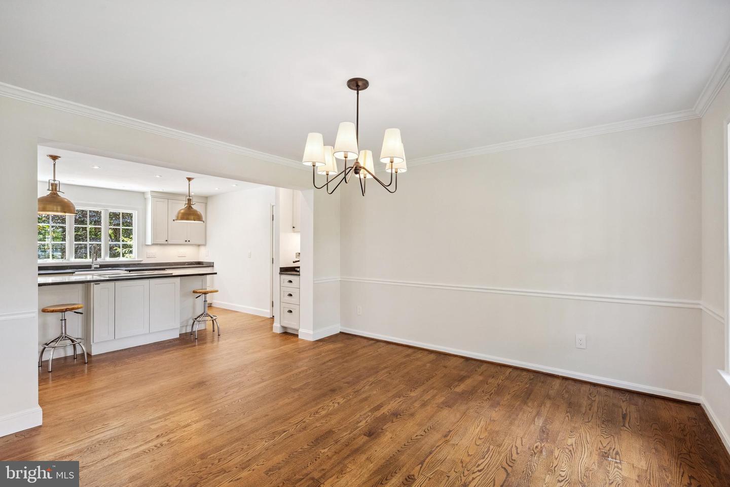 3523 MAJESTIC PINE LN, FAIRFAX, Virginia 22033, 4 Bedrooms Bedrooms, ,3 BathroomsBathrooms,Residential,For sale,3523 MAJESTIC PINE LN,VAFX2249348 MLS # VAFX2249348