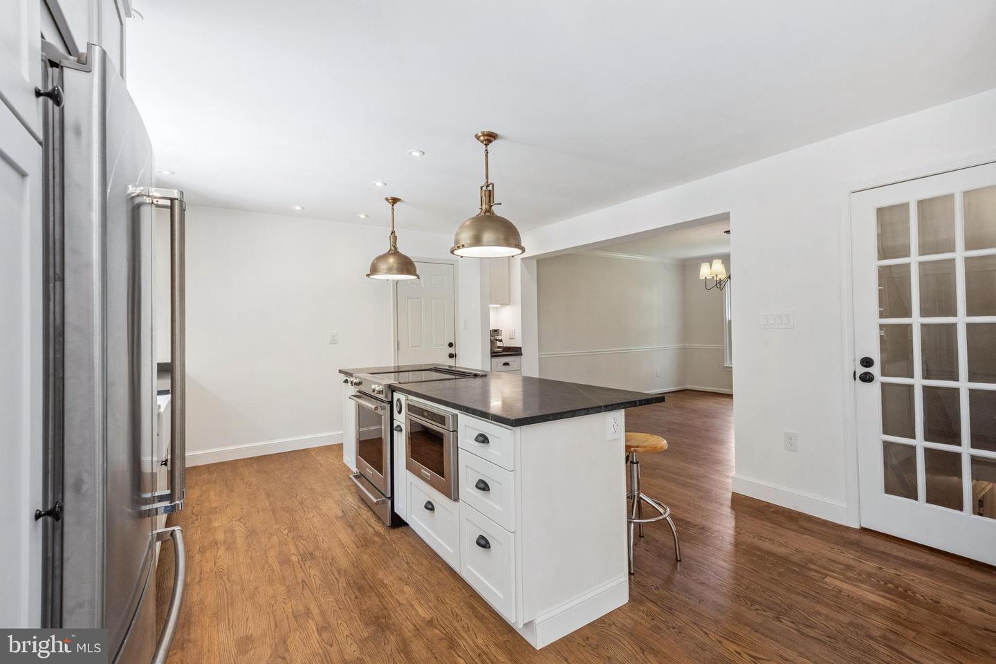 3523 MAJESTIC PINE LN, FAIRFAX, Virginia 22033, 4 Bedrooms Bedrooms, ,3 BathroomsBathrooms,Residential,For sale,3523 MAJESTIC PINE LN,VAFX2249348 MLS # VAFX2249348