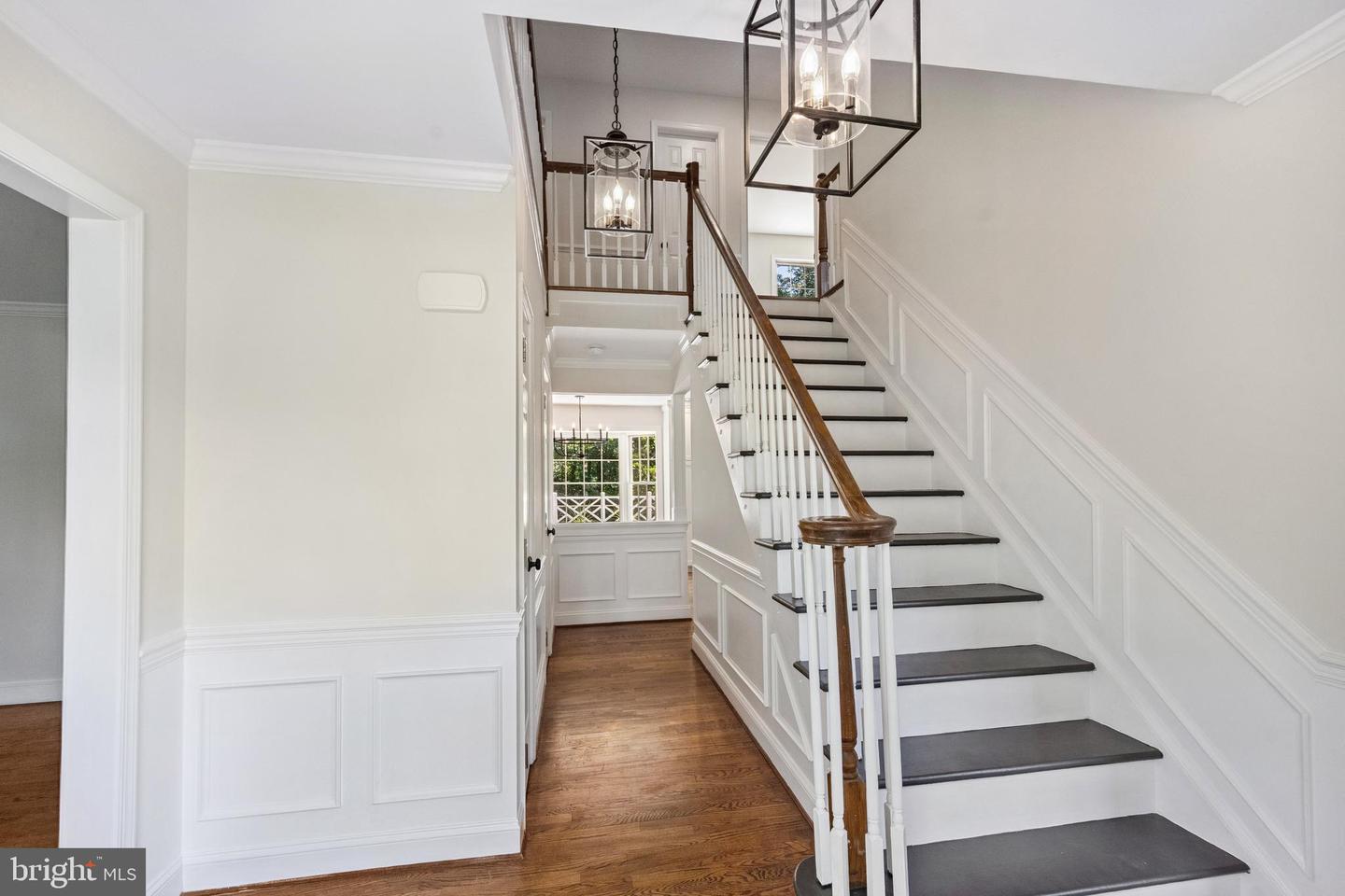 3523 MAJESTIC PINE LN, FAIRFAX, Virginia 22033, 4 Bedrooms Bedrooms, ,3 BathroomsBathrooms,Residential,For sale,3523 MAJESTIC PINE LN,VAFX2249348 MLS # VAFX2249348