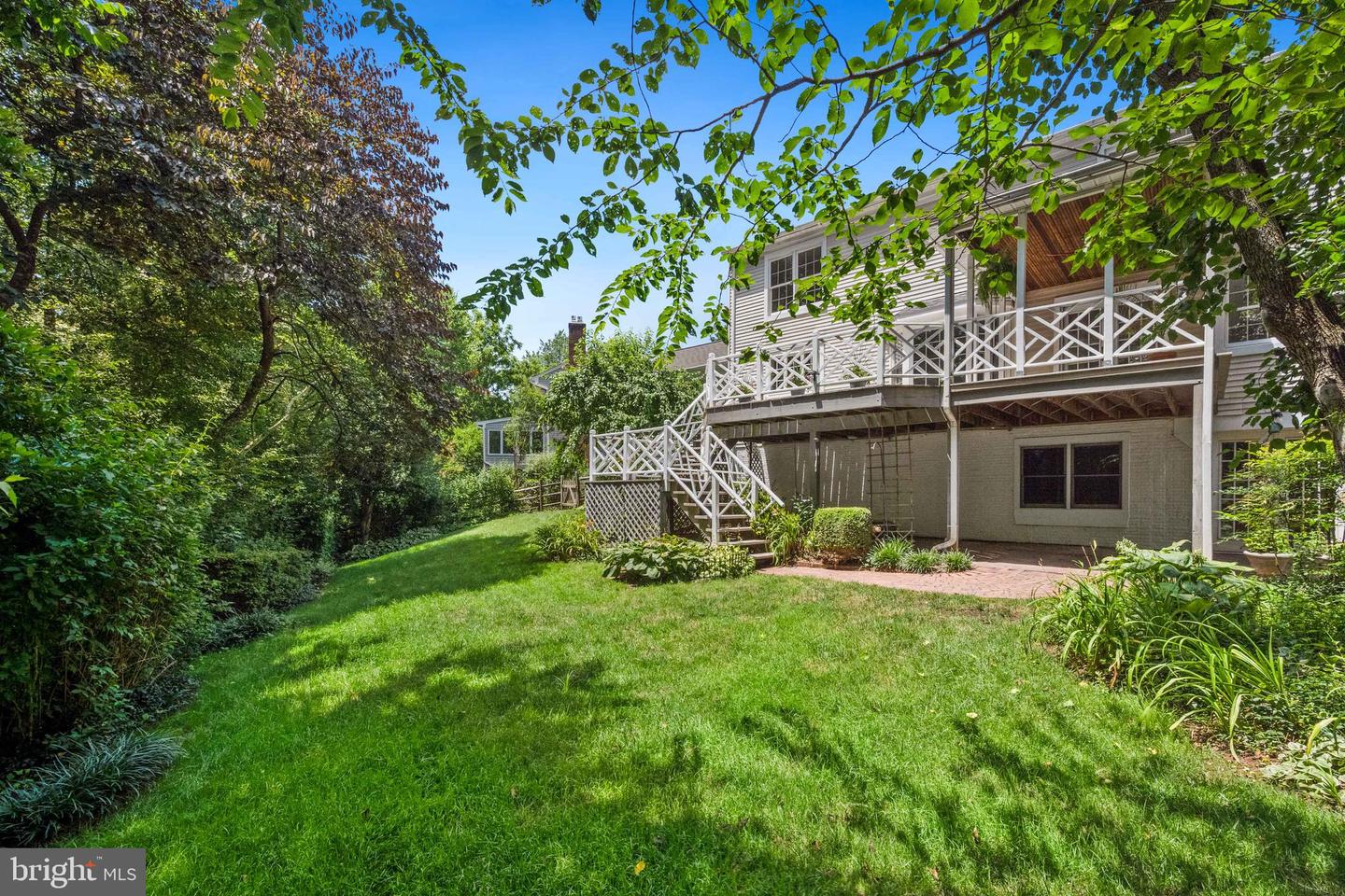 3523 MAJESTIC PINE LN, FAIRFAX, Virginia 22033, 4 Bedrooms Bedrooms, ,3 BathroomsBathrooms,Residential,For sale,3523 MAJESTIC PINE LN,VAFX2249348 MLS # VAFX2249348