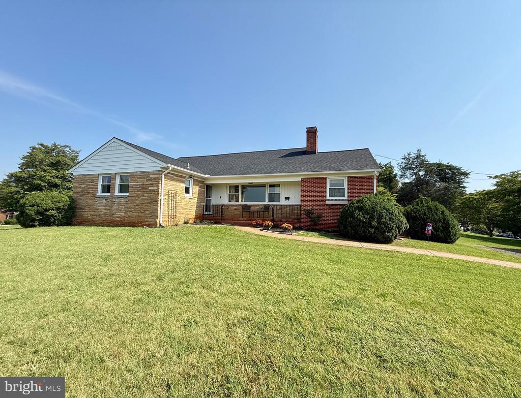 11281 CRESTVIEW DR, ORANGE, Virginia 22960, 3 Bedrooms Bedrooms, ,2 BathroomsBathrooms,Residential,11281 CRESTVIEW DR,VAOR2010040 MLS # VAOR2010040