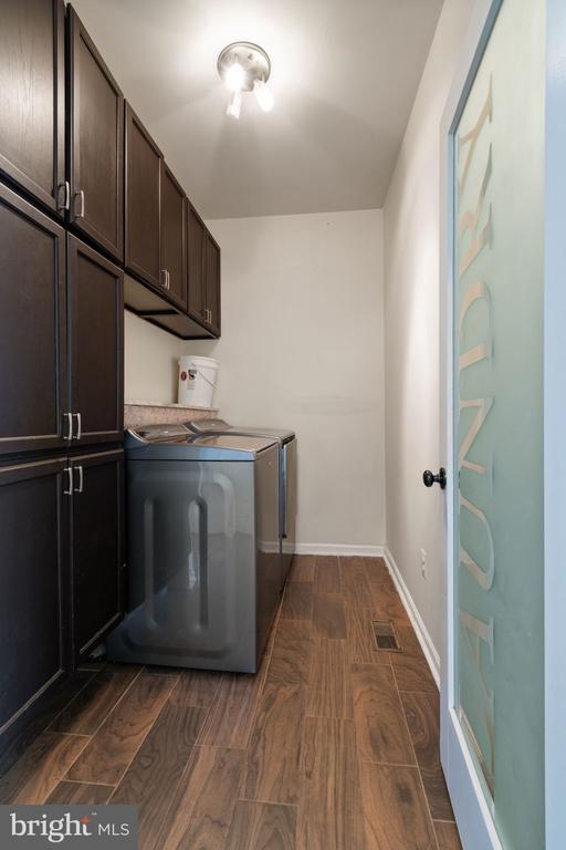 221 CANNON WAY, WARRENTON, Virginia 20186, 5 Bedrooms Bedrooms, ,3 BathroomsBathrooms,Residential,221 CANNON WAY,VAFQ2017340 MLS # VAFQ2017340