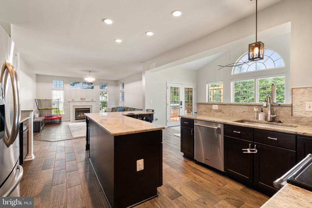 221 CANNON WAY, WARRENTON, Virginia 20186, 5 Bedrooms Bedrooms, ,3 BathroomsBathrooms,Residential,221 CANNON WAY,VAFQ2017340 MLS # VAFQ2017340