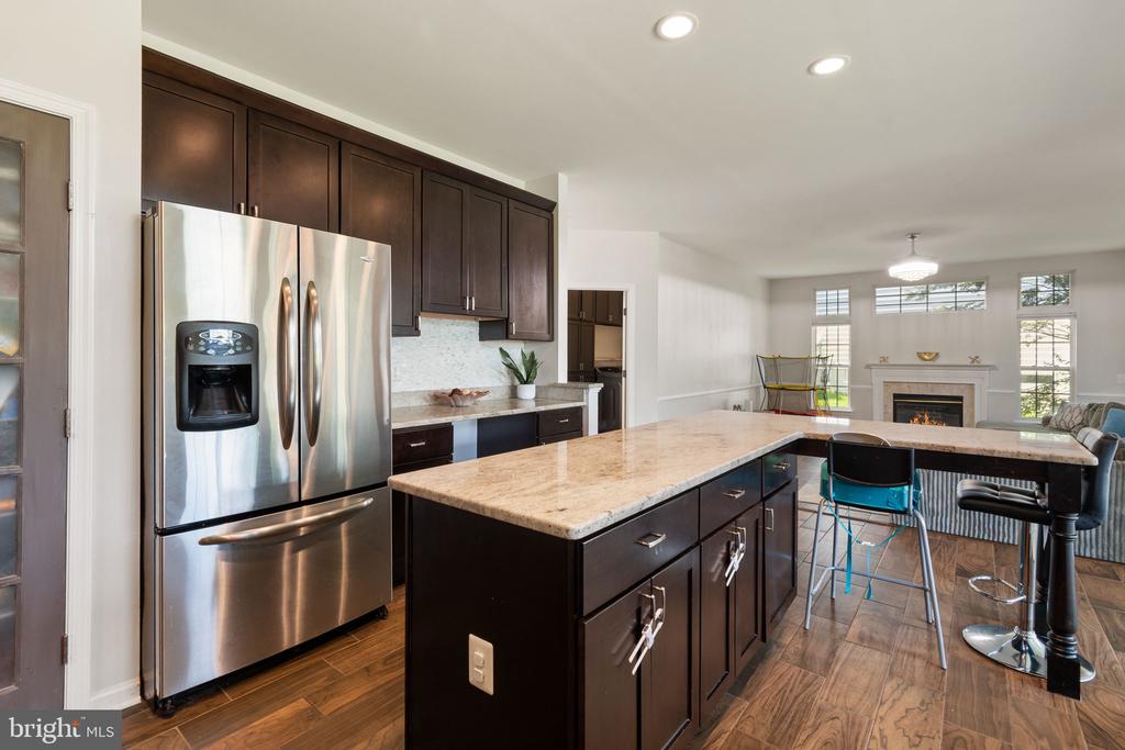 221 CANNON WAY, WARRENTON, Virginia 20186, 5 Bedrooms Bedrooms, ,3 BathroomsBathrooms,Residential,221 CANNON WAY,VAFQ2017340 MLS # VAFQ2017340