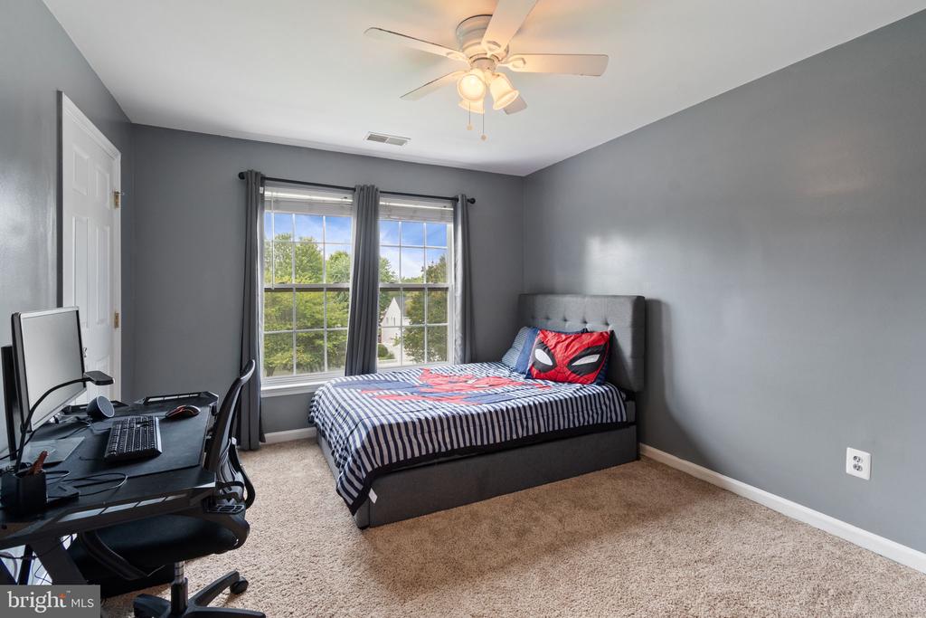221 CANNON WAY, WARRENTON, Virginia 20186, 5 Bedrooms Bedrooms, ,3 BathroomsBathrooms,Residential,221 CANNON WAY,VAFQ2017340 MLS # VAFQ2017340