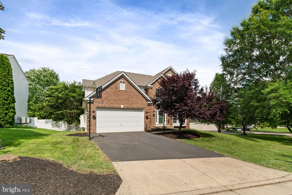 221 CANNON WAY, WARRENTON, Virginia 20186, 5 Bedrooms Bedrooms, ,3 BathroomsBathrooms,Residential,221 CANNON WAY,VAFQ2017340 MLS # VAFQ2017340