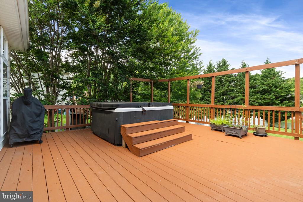 221 CANNON WAY, WARRENTON, Virginia 20186, 5 Bedrooms Bedrooms, ,3 BathroomsBathrooms,Residential,221 CANNON WAY,VAFQ2017340 MLS # VAFQ2017340