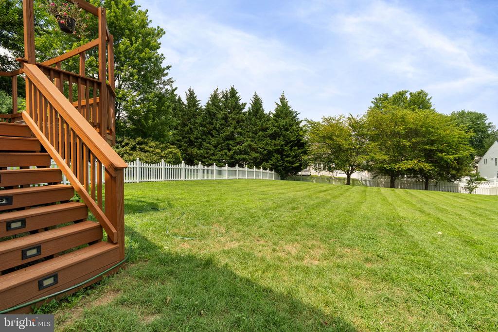 221 CANNON WAY, WARRENTON, Virginia 20186, 5 Bedrooms Bedrooms, ,3 BathroomsBathrooms,Residential,221 CANNON WAY,VAFQ2017340 MLS # VAFQ2017340