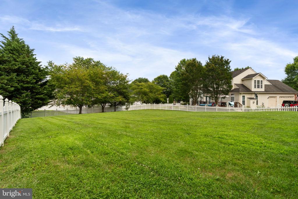 221 CANNON WAY, WARRENTON, Virginia 20186, 5 Bedrooms Bedrooms, ,3 BathroomsBathrooms,Residential,221 CANNON WAY,VAFQ2017340 MLS # VAFQ2017340