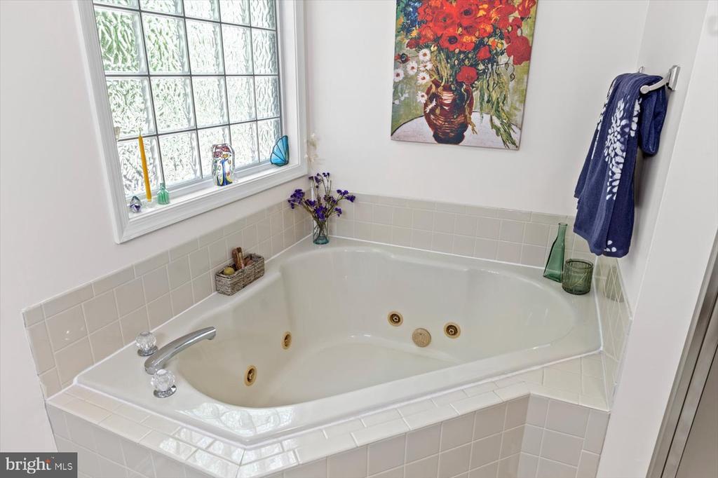814 EASTOVER PKWY, LOCUST GROVE, Virginia 22508, 3 Bedrooms Bedrooms, ,2 BathroomsBathrooms,Residential,814 EASTOVER PKWY,VAOR2010108 MLS # VAOR2010108
