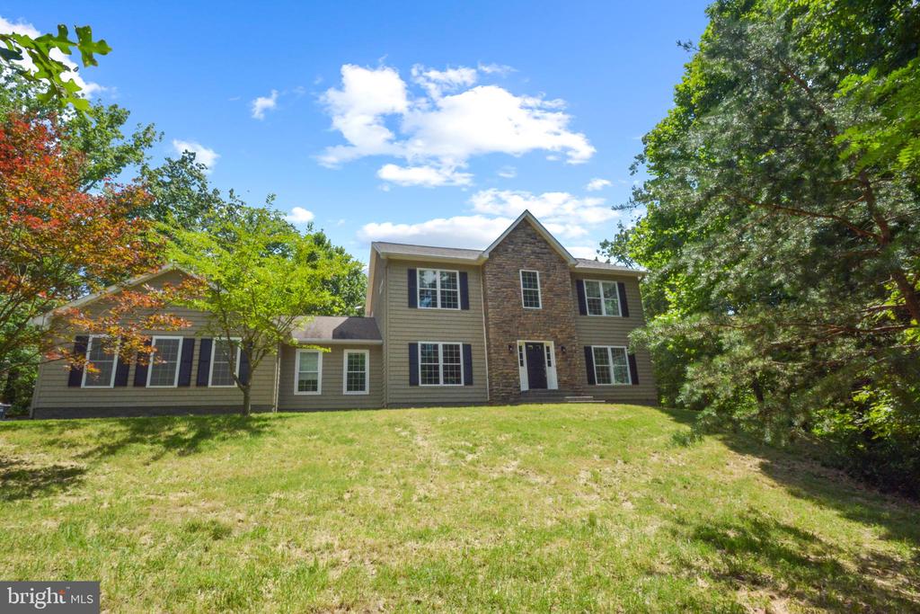 1229 MILTON RD, CHARLOTTESVILLE, Virginia 22902, 4 Bedrooms Bedrooms, ,2 BathroomsBathrooms,Residential,1229 MILTON RD,VAAB2001036 MLS # VAAB2001036