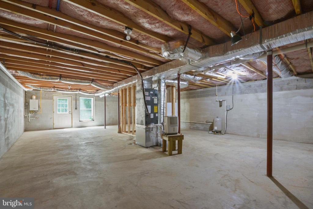 1229 MILTON RD, CHARLOTTESVILLE, Virginia 22902, 4 Bedrooms Bedrooms, ,2 BathroomsBathrooms,Residential,1229 MILTON RD,VAAB2001036 MLS # VAAB2001036