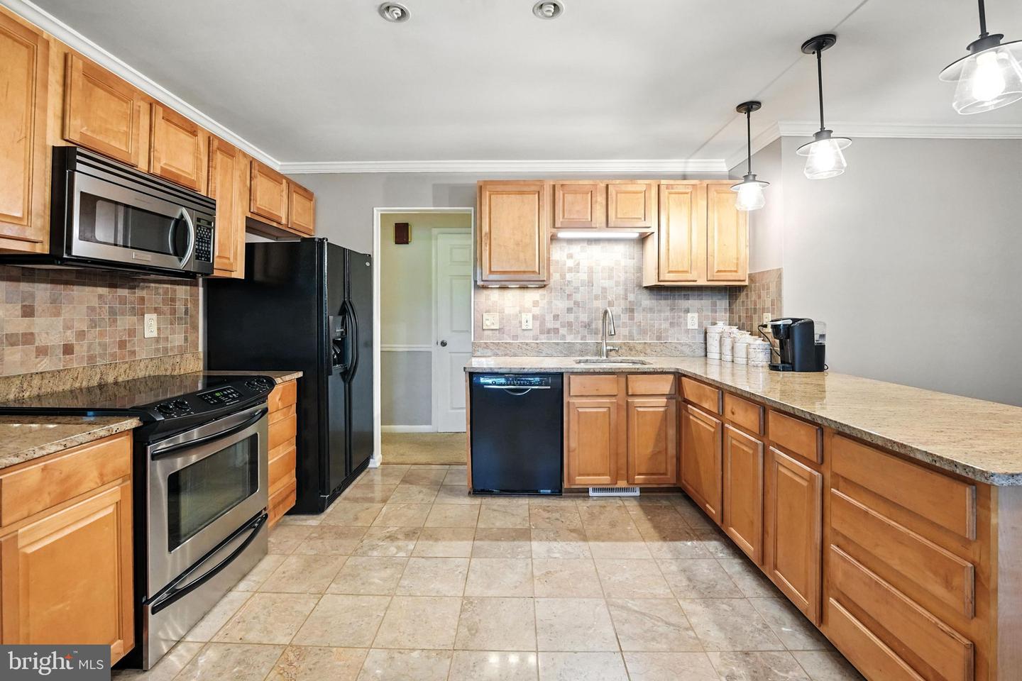 7491 SLAGLE LN, MANASSAS, Virginia 20111, 5 Bedrooms Bedrooms, ,3 BathroomsBathrooms,Residential,For sale,7491 SLAGLE LN,VAPW2097724 MLS # VAPW2097724