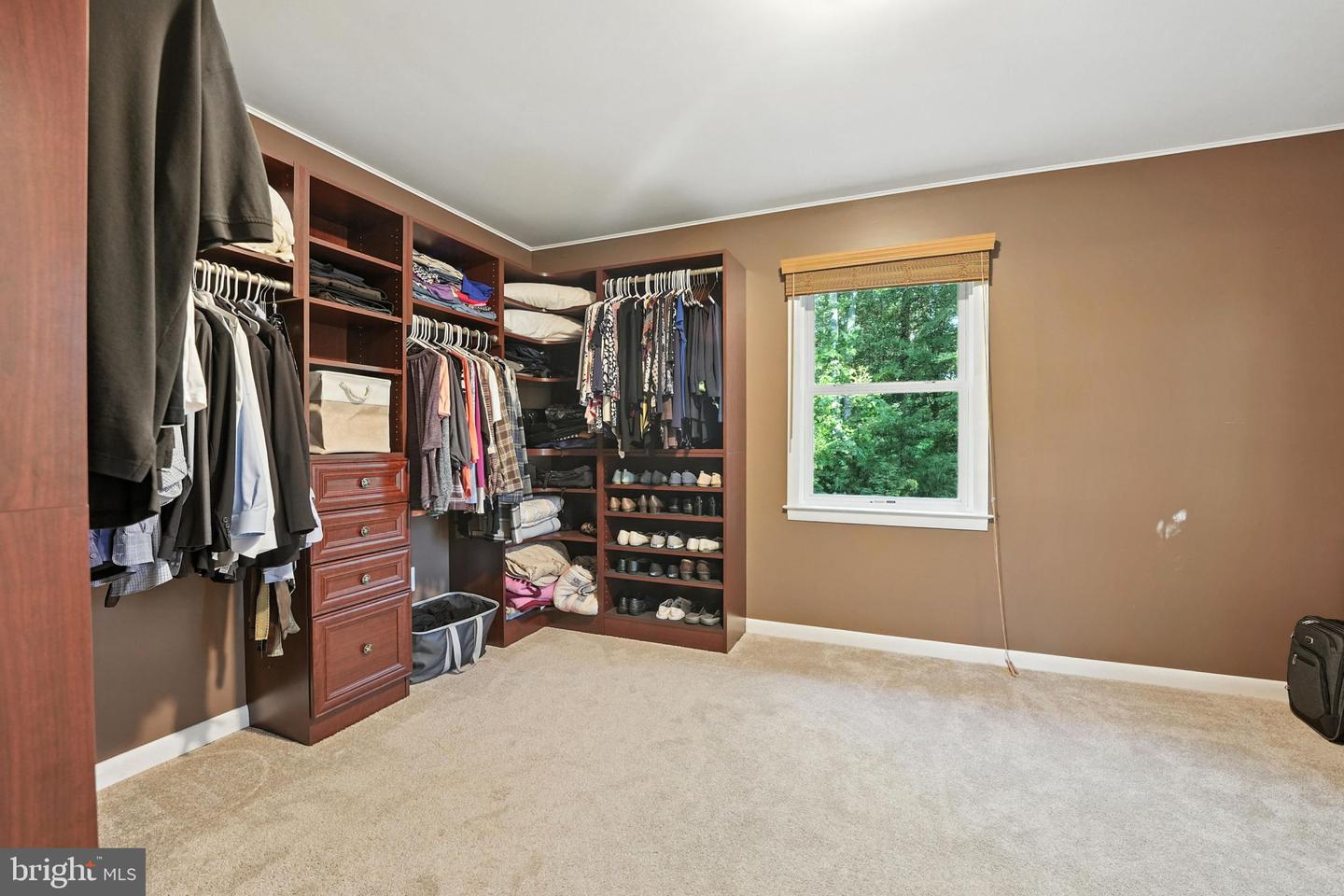7491 SLAGLE LN, MANASSAS, Virginia 20111, 5 Bedrooms Bedrooms, ,3 BathroomsBathrooms,Residential,For sale,7491 SLAGLE LN,VAPW2097724 MLS # VAPW2097724