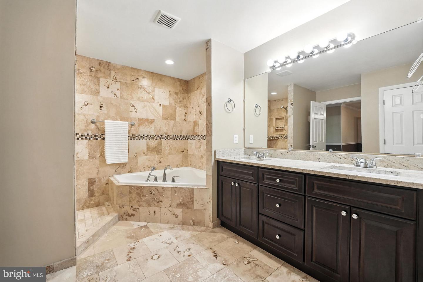 7491 SLAGLE LN, MANASSAS, Virginia 20111, 5 Bedrooms Bedrooms, ,3 BathroomsBathrooms,Residential,For sale,7491 SLAGLE LN,VAPW2097724 MLS # VAPW2097724