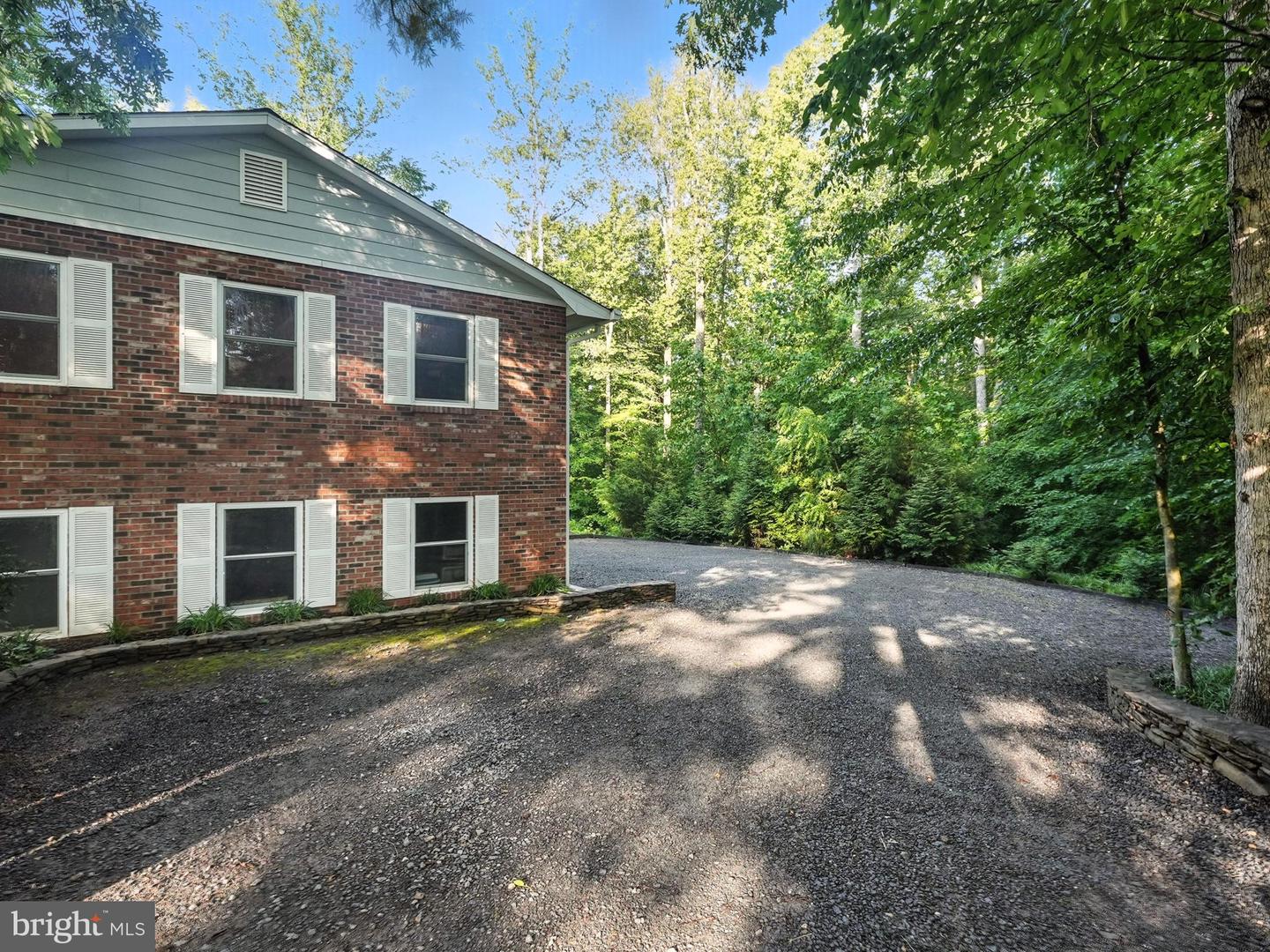 7491 SLAGLE LN, MANASSAS, Virginia 20111, 5 Bedrooms Bedrooms, ,3 BathroomsBathrooms,Residential,For sale,7491 SLAGLE LN,VAPW2097724 MLS # VAPW2097724