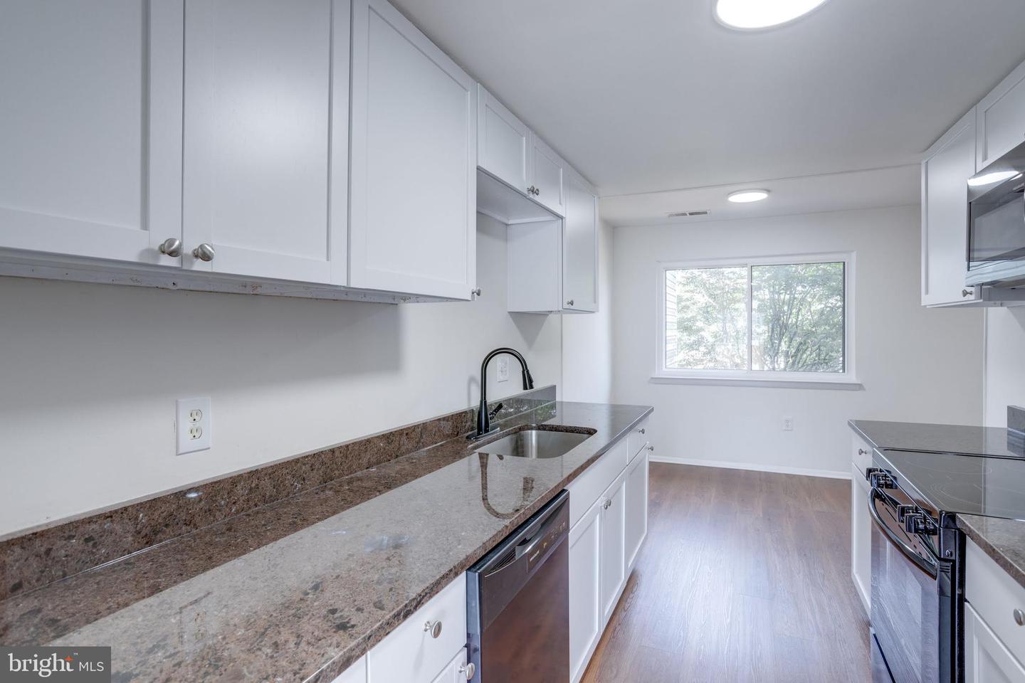 5766 VILLAGE GREEN DR #10/5766, ALEXANDRIA, Virginia 22309, 3 Bedrooms Bedrooms, ,2 BathroomsBathrooms,Residential,For sale,5766 VILLAGE GREEN DR #10/5766,VAFX2249930 MLS # VAFX2249930