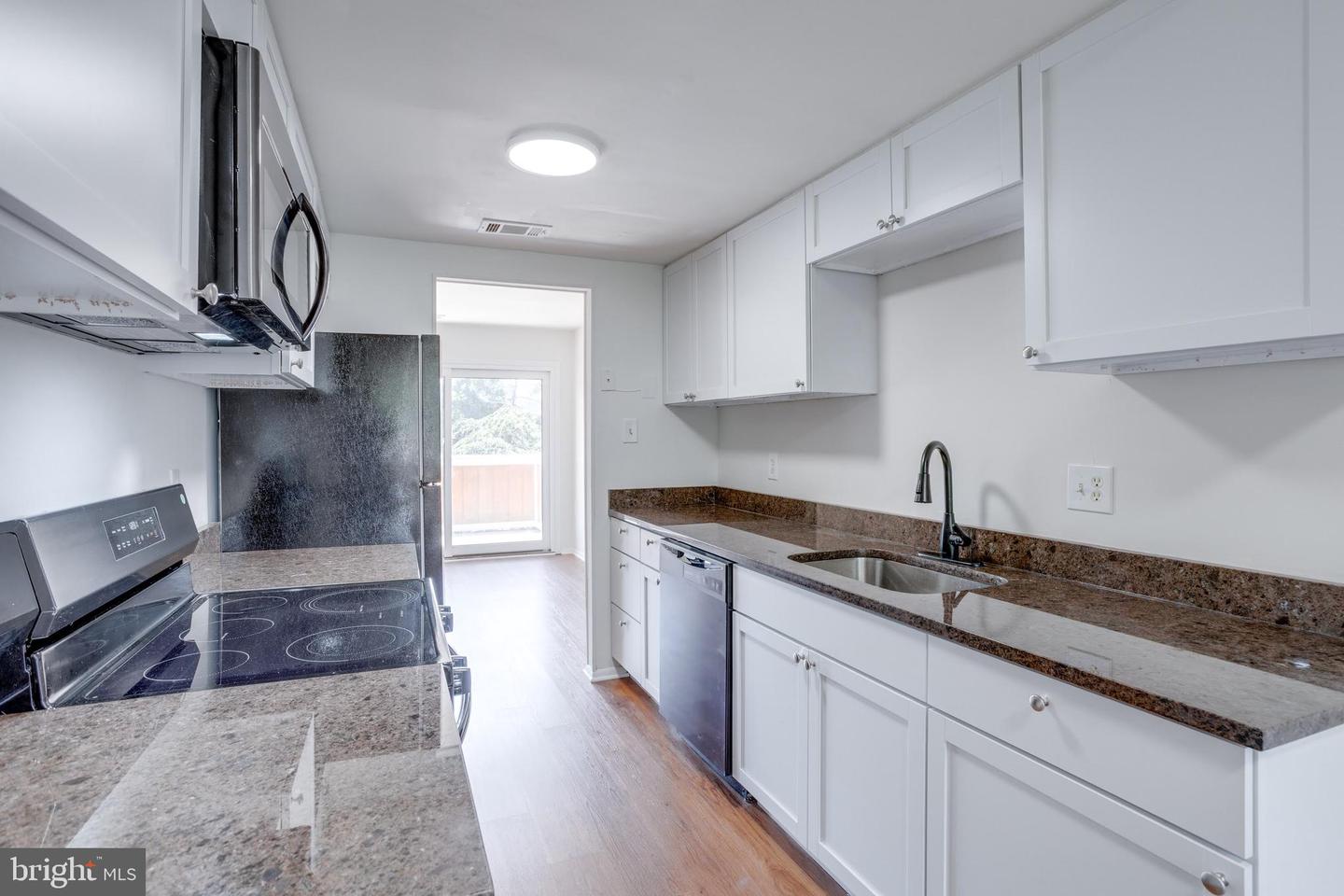 5766 VILLAGE GREEN DR #10/5766, ALEXANDRIA, Virginia 22309, 3 Bedrooms Bedrooms, ,2 BathroomsBathrooms,Residential,For sale,5766 VILLAGE GREEN DR #10/5766,VAFX2249930 MLS # VAFX2249930