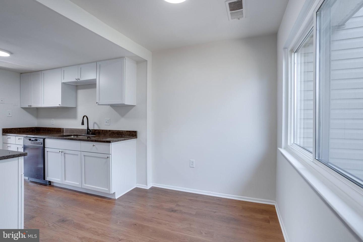 5766 VILLAGE GREEN DR #10/5766, ALEXANDRIA, Virginia 22309, 3 Bedrooms Bedrooms, ,2 BathroomsBathrooms,Residential,For sale,5766 VILLAGE GREEN DR #10/5766,VAFX2249930 MLS # VAFX2249930