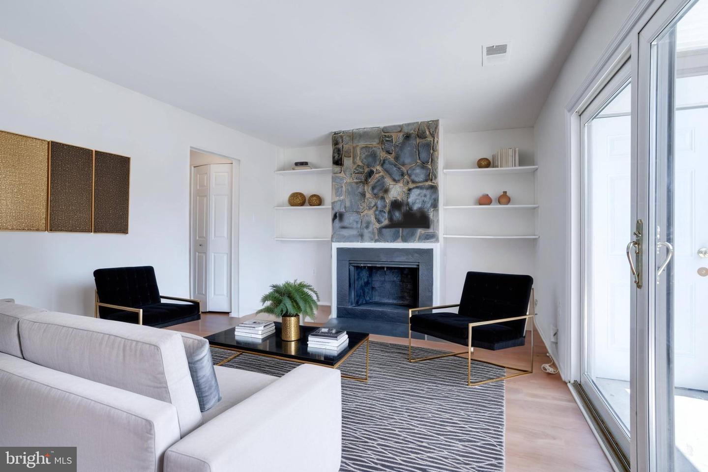5766 VILLAGE GREEN DR #10/5766, ALEXANDRIA, Virginia 22309, 3 Bedrooms Bedrooms, ,2 BathroomsBathrooms,Residential,For sale,5766 VILLAGE GREEN DR #10/5766,VAFX2249930 MLS # VAFX2249930