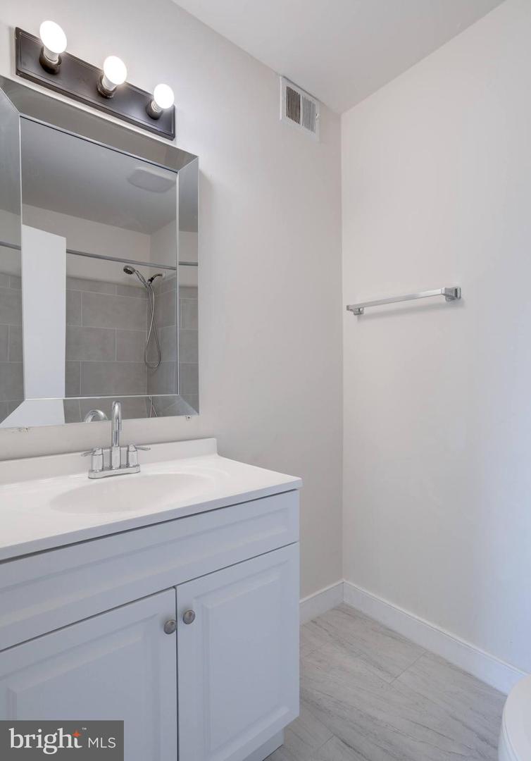 5766 VILLAGE GREEN DR #10/5766, ALEXANDRIA, Virginia 22309, 3 Bedrooms Bedrooms, ,2 BathroomsBathrooms,Residential,For sale,5766 VILLAGE GREEN DR #10/5766,VAFX2249930 MLS # VAFX2249930