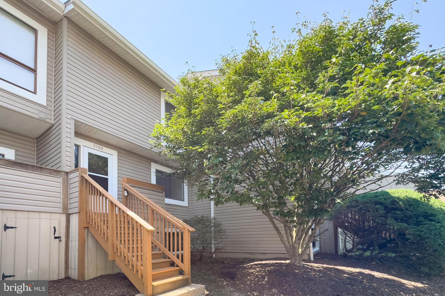 5766 VILLAGE GREEN DR #10/5766, ALEXANDRIA, Virginia 22309, 3 Bedrooms Bedrooms, ,2 BathroomsBathrooms,Residential,For sale,5766 VILLAGE GREEN DR #10/5766,VAFX2249930 MLS # VAFX2249930