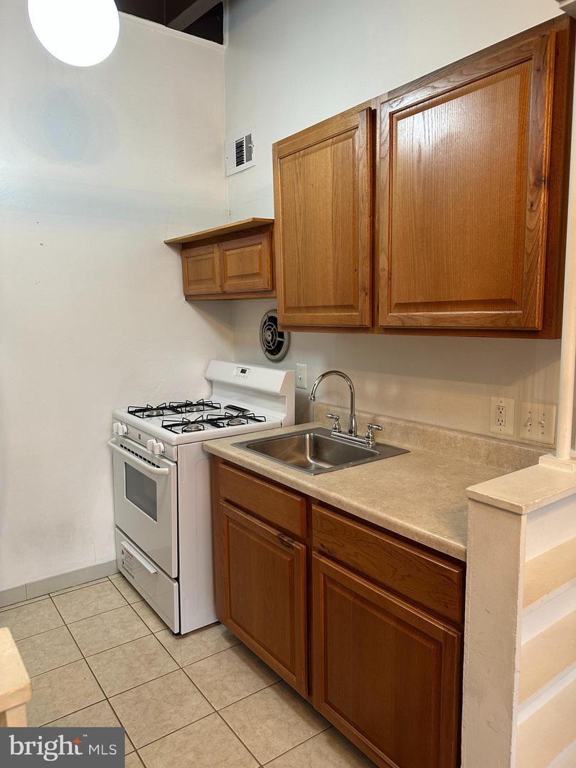 4227 AMERICANA DR, ANNANDALE, Virginia 22003, 2 Bedrooms Bedrooms, ,1 BathroomBathrooms,Residential,For sale,4227 AMERICANA DR,VAFX2250066 MLS # VAFX2250066