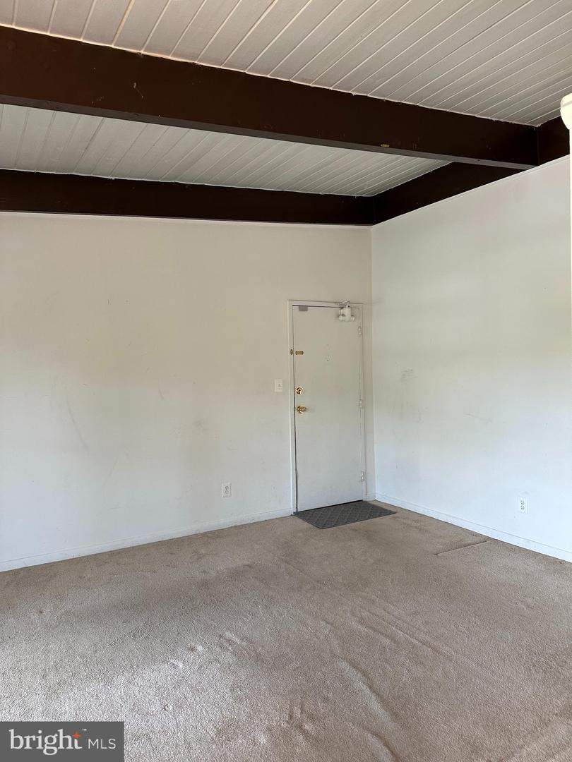4227 AMERICANA DR, ANNANDALE, Virginia 22003, 2 Bedrooms Bedrooms, ,1 BathroomBathrooms,Residential,For sale,4227 AMERICANA DR,VAFX2250066 MLS # VAFX2250066