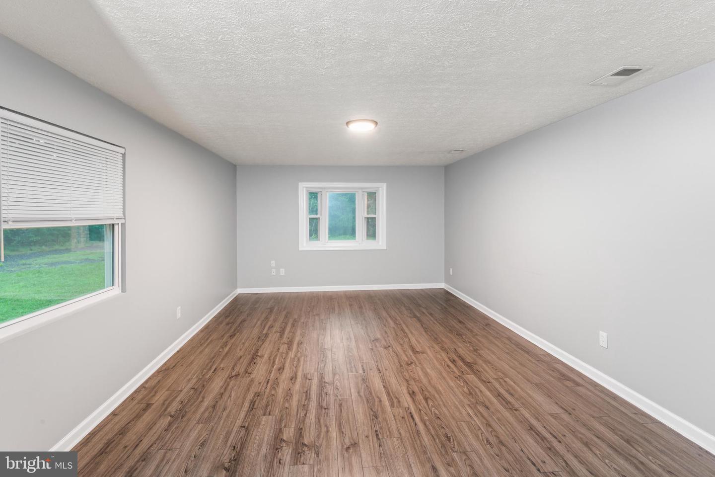 4 RIVER RIDGE LN, FREDERICKSBURG, Virginia 22406, 4 Bedrooms Bedrooms, ,2 BathroomsBathrooms,Residential,For sale,4 RIVER RIDGE LN,VAST2040212 MLS # VAST2040212