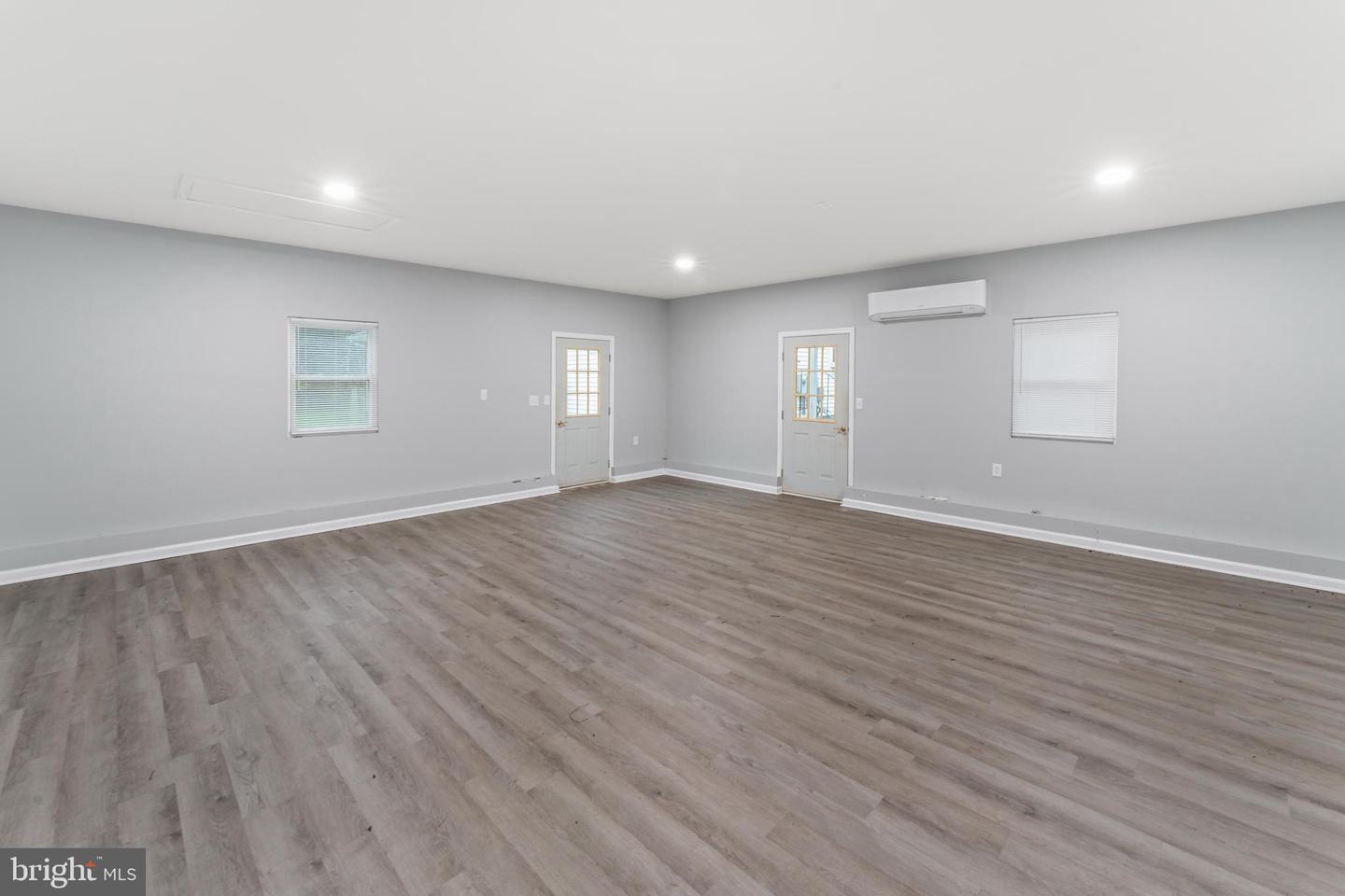 4 RIVER RIDGE LN, FREDERICKSBURG, Virginia 22406, 4 Bedrooms Bedrooms, ,2 BathroomsBathrooms,Residential,For sale,4 RIVER RIDGE LN,VAST2040212 MLS # VAST2040212
