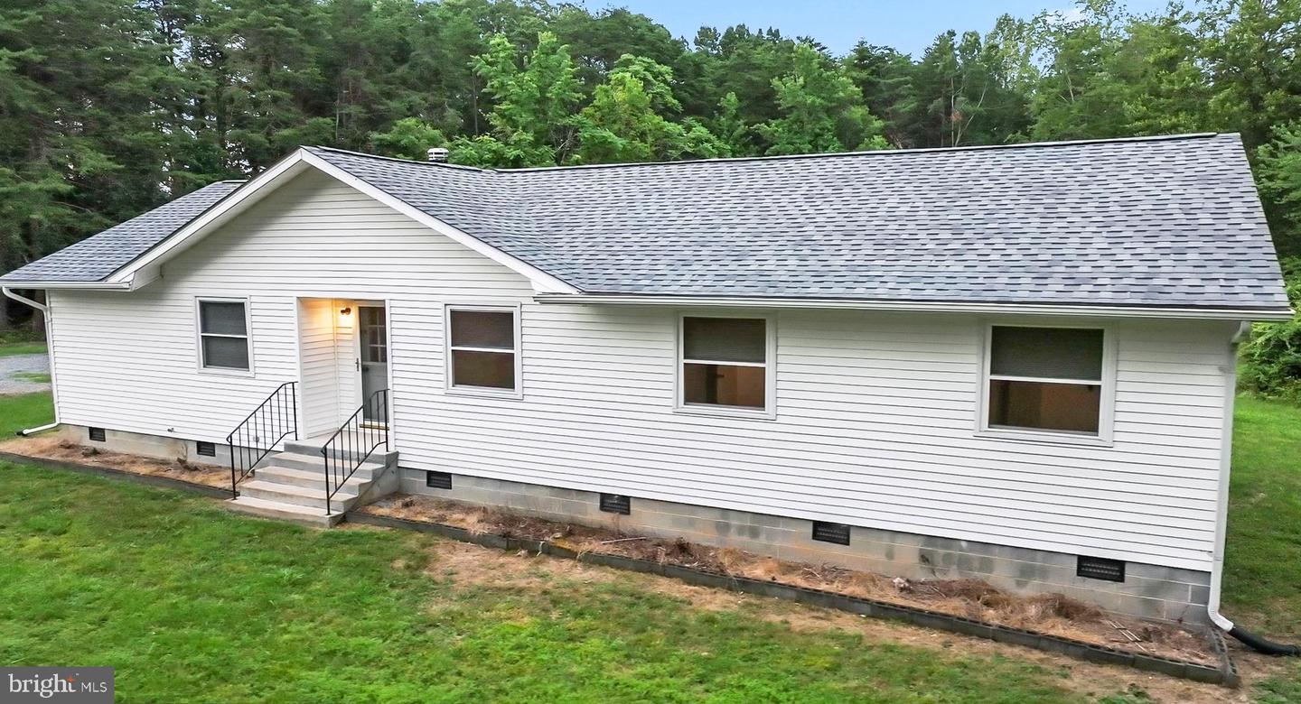 4 RIVER RIDGE LN, FREDERICKSBURG, Virginia 22406, 4 Bedrooms Bedrooms, ,2 BathroomsBathrooms,Residential,For sale,4 RIVER RIDGE LN,VAST2040212 MLS # VAST2040212
