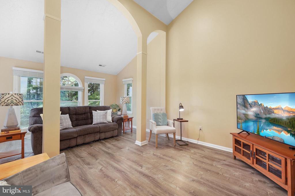 9235 LEES RIDGE RD, WARRENTON, Virginia 20186, 4 Bedrooms Bedrooms, ,2 BathroomsBathrooms,Residential,9235 LEES RIDGE RD,VAFQ2017294 MLS # VAFQ2017294