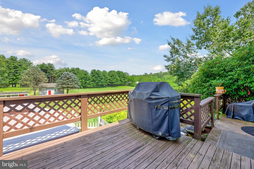 9235 LEES RIDGE RD, WARRENTON, Virginia 20186, 4 Bedrooms Bedrooms, ,2 BathroomsBathrooms,Residential,9235 LEES RIDGE RD,VAFQ2017294 MLS # VAFQ2017294