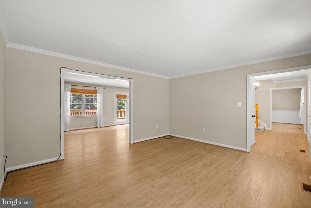 15066 COLIN LN, AMISSVILLE, Virginia 20106, 4 Bedrooms Bedrooms, ,3 BathroomsBathrooms,Residential,15066 COLIN LN,VACU2010992 MLS # VACU2010992