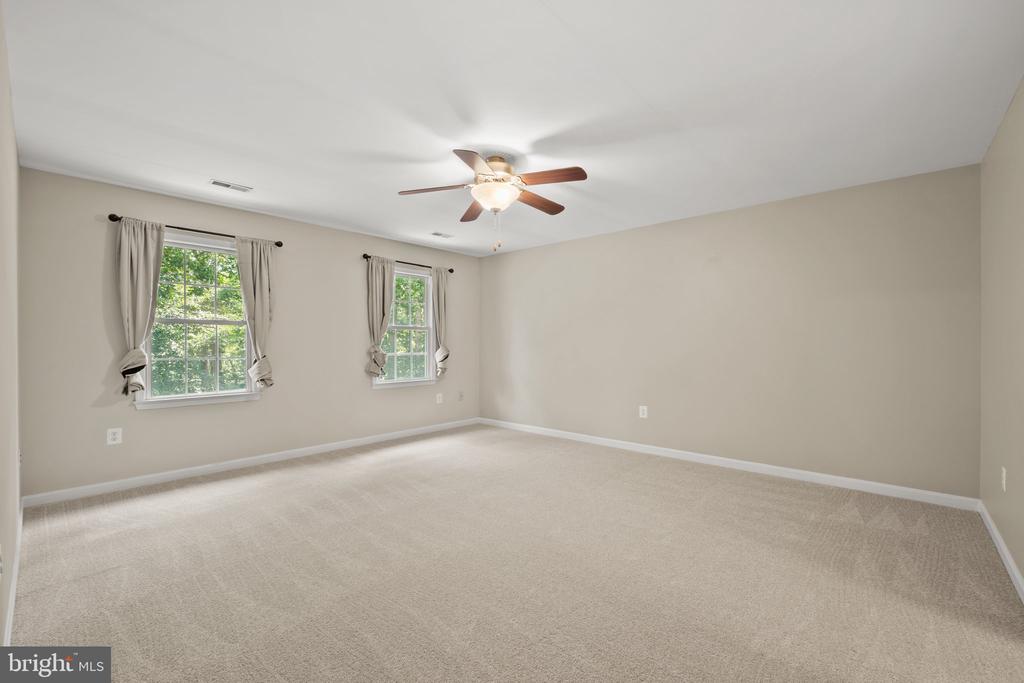 15066 COLIN LN, AMISSVILLE, Virginia 20106, 4 Bedrooms Bedrooms, ,3 BathroomsBathrooms,Residential,15066 COLIN LN,VACU2010992 MLS # VACU2010992