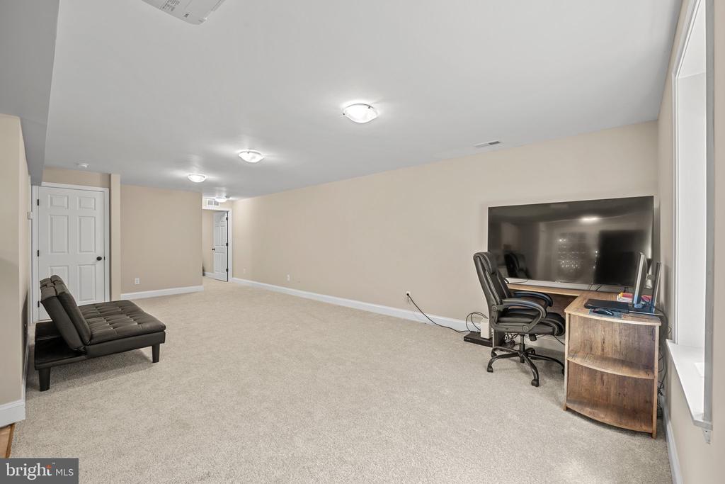 15066 COLIN LN, AMISSVILLE, Virginia 20106, 4 Bedrooms Bedrooms, ,3 BathroomsBathrooms,Residential,15066 COLIN LN,VACU2010992 MLS # VACU2010992