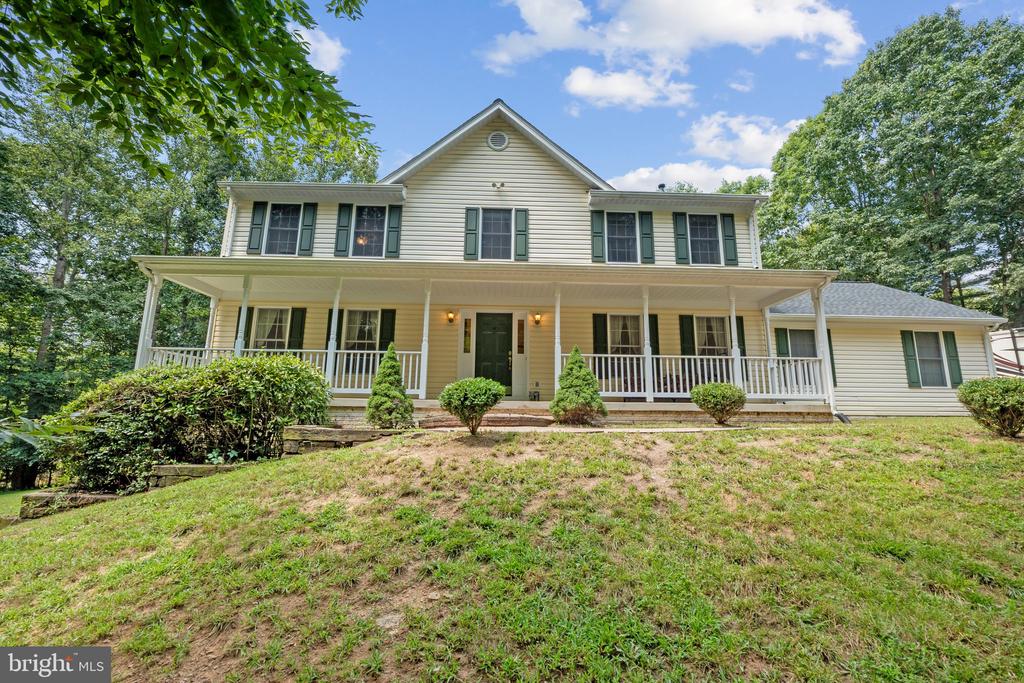 15066 COLIN LN, AMISSVILLE, Virginia 20106, 4 Bedrooms Bedrooms, ,3 BathroomsBathrooms,Residential,15066 COLIN LN,VACU2010992 MLS # VACU2010992